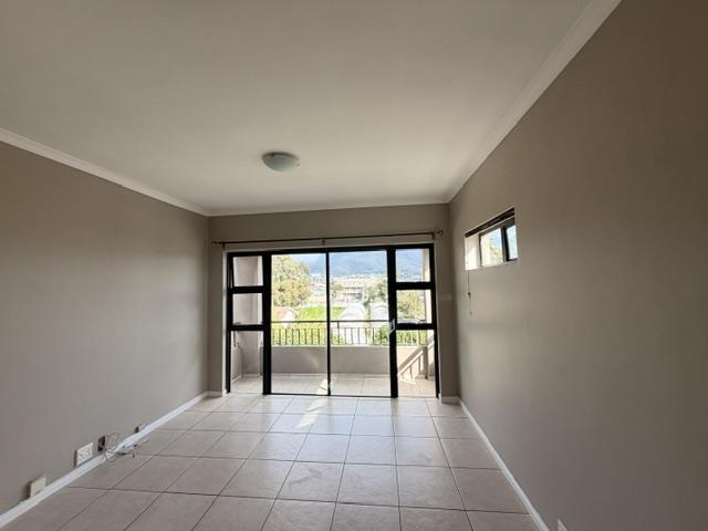 To Let 2 Bedroom Property for Rent in Maitland Western Cape